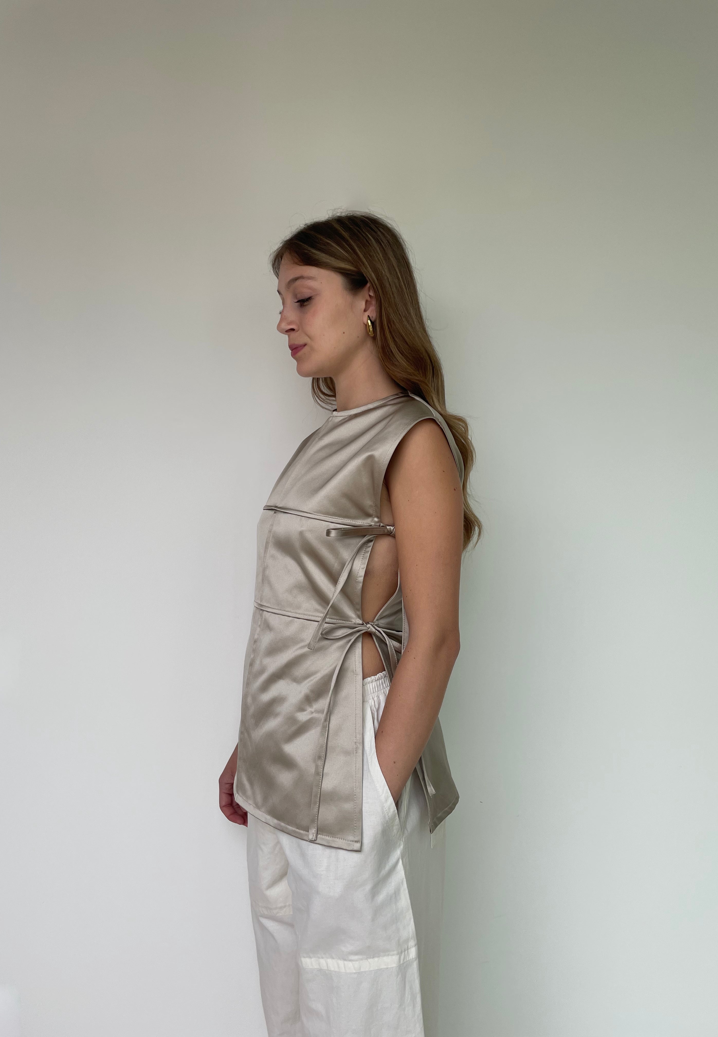 LISSA VEST - top con laccetti